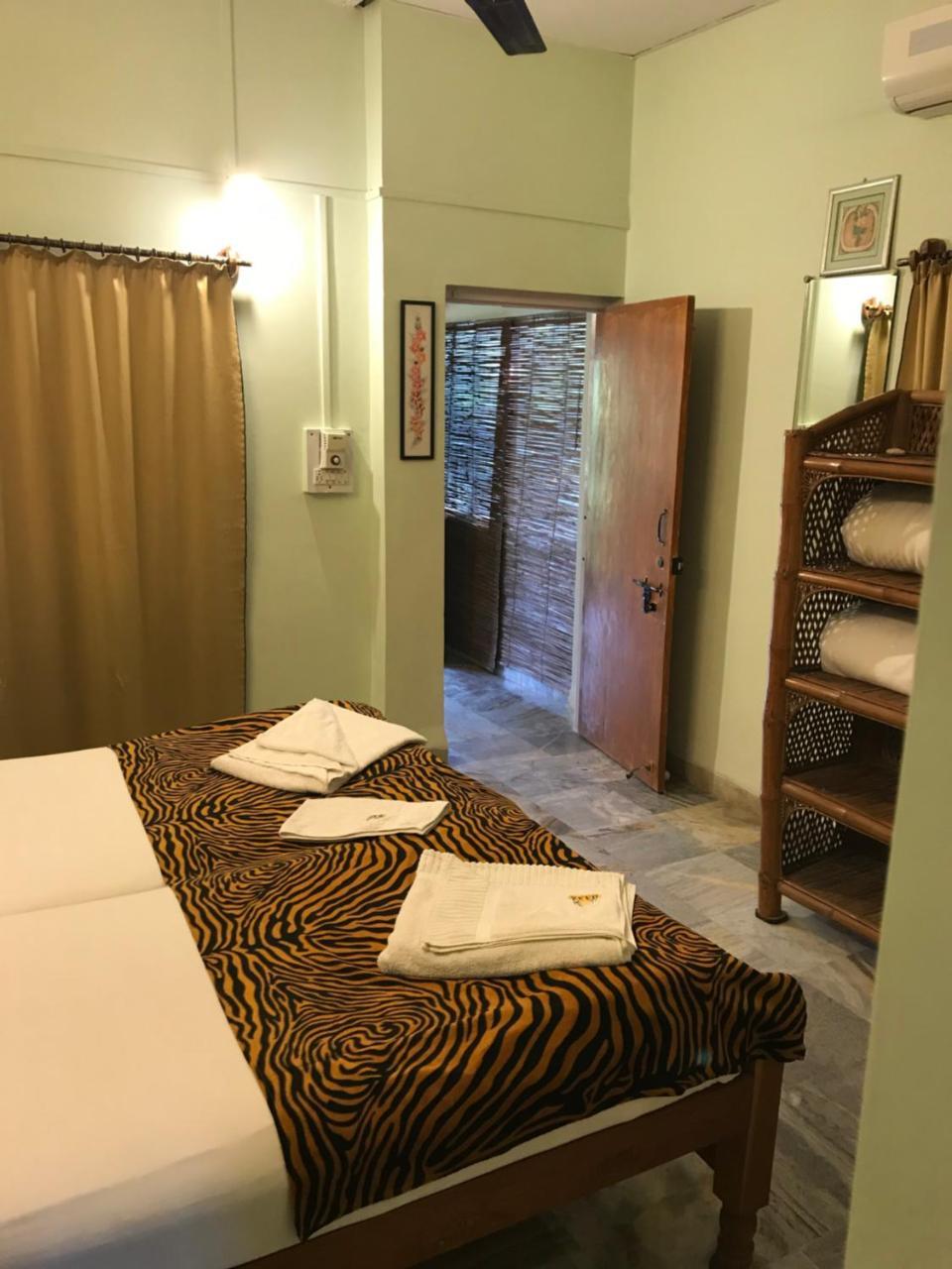 Baaz Jungle Resort Khawasa Bagian luar foto
